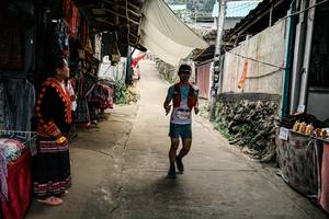 BIB: 
                            <button type="button" onclick="openModal(25539179)" class="btn btn-primary btn-sm float-right btn-popup" data-toggle="modal" data-target=".modal-high-quality">
                        <i class="fas fa-shopping-cart"></i> Add to Cart
                    </button>
                                            <button type="button" onclick="isThisMe(25539179, true)" class="btn btn-success btn-sm float-right btn-popup btn-isme hidden" data-toggle="tooltip" data-placement="bottom" title="นี่คือรูปของคุณใช่ไหม คลิกที่นี่เพื่อเอาเข้าอัลบั้ม">
                        <i class="fas fa-plus"></i> Add to album
                    </button>
                    <button type="button" onclick="isThisMe(25539179, false)" class="btn btn-warning btn-sm float-right btn-popup btn-isnotme hidden">
                        <i class="fas fa-ban"></i> Remove from album
                    </button>